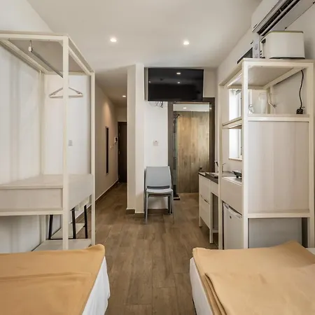 Guest house With Twin Beds & Kitchenette At The New Olo Living 24