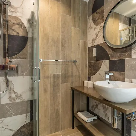 With Twin Beds & Kitchenette At The New Olo Living 24 Guest house Saint Julian's
